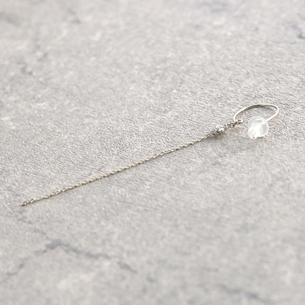 ダイヤ K14ピアス(片側/フラワーモチーフ/4月誕生石)